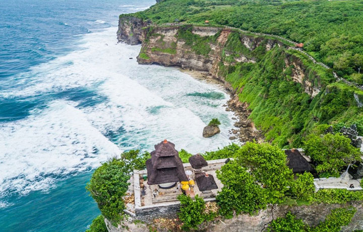 ULUWATU VÀ JIMBARAN – KHÁM PHÁ BALI HOÀNG HÔN VÀ HẢI SẢN