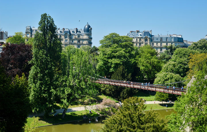PARC DES BUTTES-CHAUMONT – CÔNG VIÊN ĐẸP VÀ LÃNG MẠN Ở PARIS