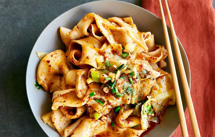 ẨM THỰC TÂY AN – THÀNH PHỐ CỦA MÌ BIANG BIANG VÀ BURGER TRUNG QUỐC ROUJIAMO