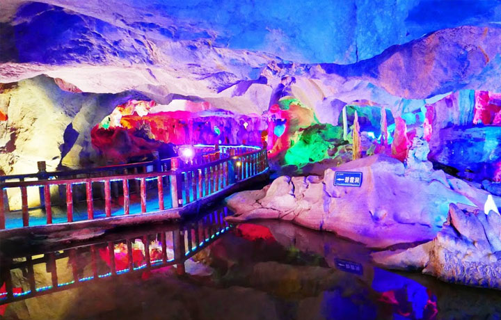 CÔNG VIÊN THẤT TINH – KHÁM PHÁ HANG ĐỘNG VÀ NÚI NON KỲ VĨ Ở QUẾ LÂM