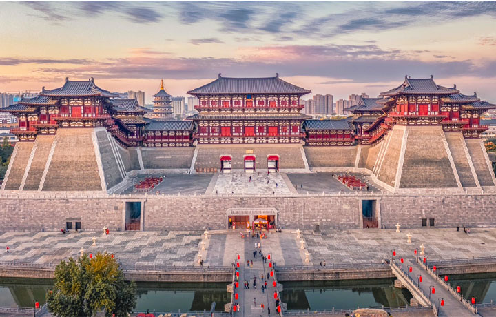 DU LỊCH LẠC DƯƠNG - HÀNH TRÌNH NGƯỢC DÒNG LỊCH SỬ VỀ KINH ĐÔ NGÀN NĂM