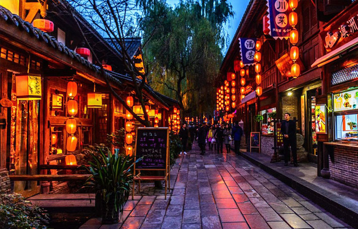 PHỐ CỔ CẨM LÝ – BỨC TRANH TAM QUỐC GIỮA LÒNG THÀNH ĐÔ