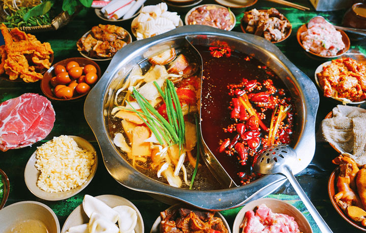 ẨM THỰC VÂN NAM – THIÊN ĐƯỜNG CỦA ĐỒ NƯỚNG, MÌ QUA CẦU VÀ CÁC MÓN ĂN BẢN ĐỊA LẠ MIỆNG