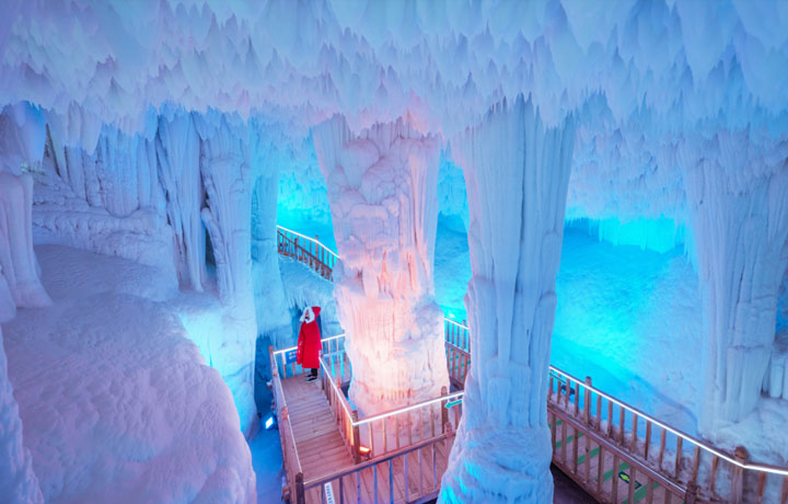 ĐỘNG BĂNG VẠN NIÊN – HANG ĐỘNG BĂNG ĐỘC ĐÁO, CẢNH TUYẾT VÀ THẠCH NHŨ ĐẸP