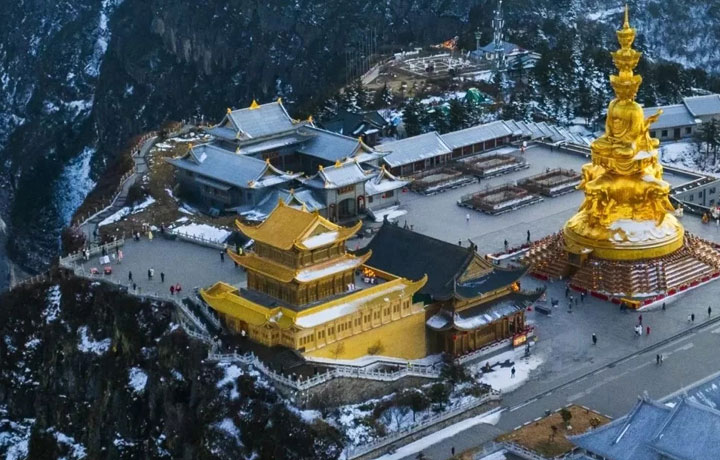 KHÁM PHÁ NGA MI SƠN – ĐIỂM HÀNH HƯƠNG LINH THIÊNG GIỮA BIỂN MÂY