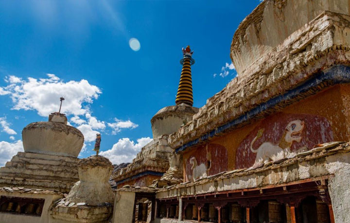 VĂN HÓA TÂY TẠNG TẠI TỨ XUYÊN – KHÁM PHÁ VÙNG KHANG ĐẸP NGOẠN MỤC