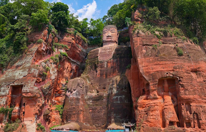 DU LỊCH THÀNH ĐÔ KẾT HỢP NGA MI – LẠC SƠN: TUYẾN ĐƯỜNG ĐẸP – LINH THIÊNG – DỄ ĐI