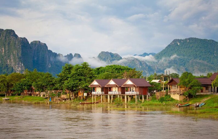 VIENG VANG – THIÊN ĐƯỜNG DU LỊCH MẠO HIỂM CỦA LÀO