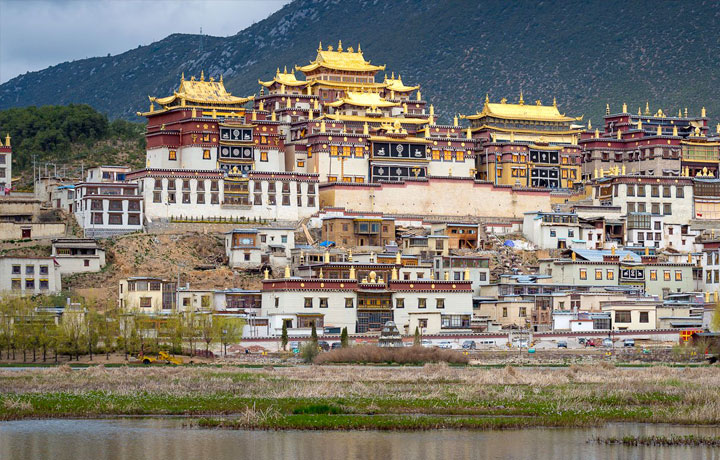 SHANGRILA – THIÊN ĐƯỜNG TRÊN MÂY VỚI SẮC MÀU TÂY TẠNG THU NHỎ