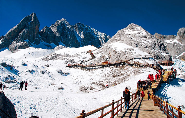 NÚI TUYẾT NGỌC LONG – VẺ ĐẸP HÙNG VĨ KHÔNG THỂ BỎ QUA KHI ĐẾN VÂN NAM