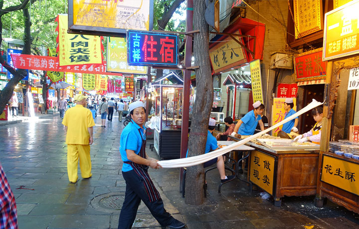 PHỐ HỒI GIÁO TÂY AN – THIÊN ĐƯỜNG ẨM THỰC TRUNG HOA – HỒI GIÁO