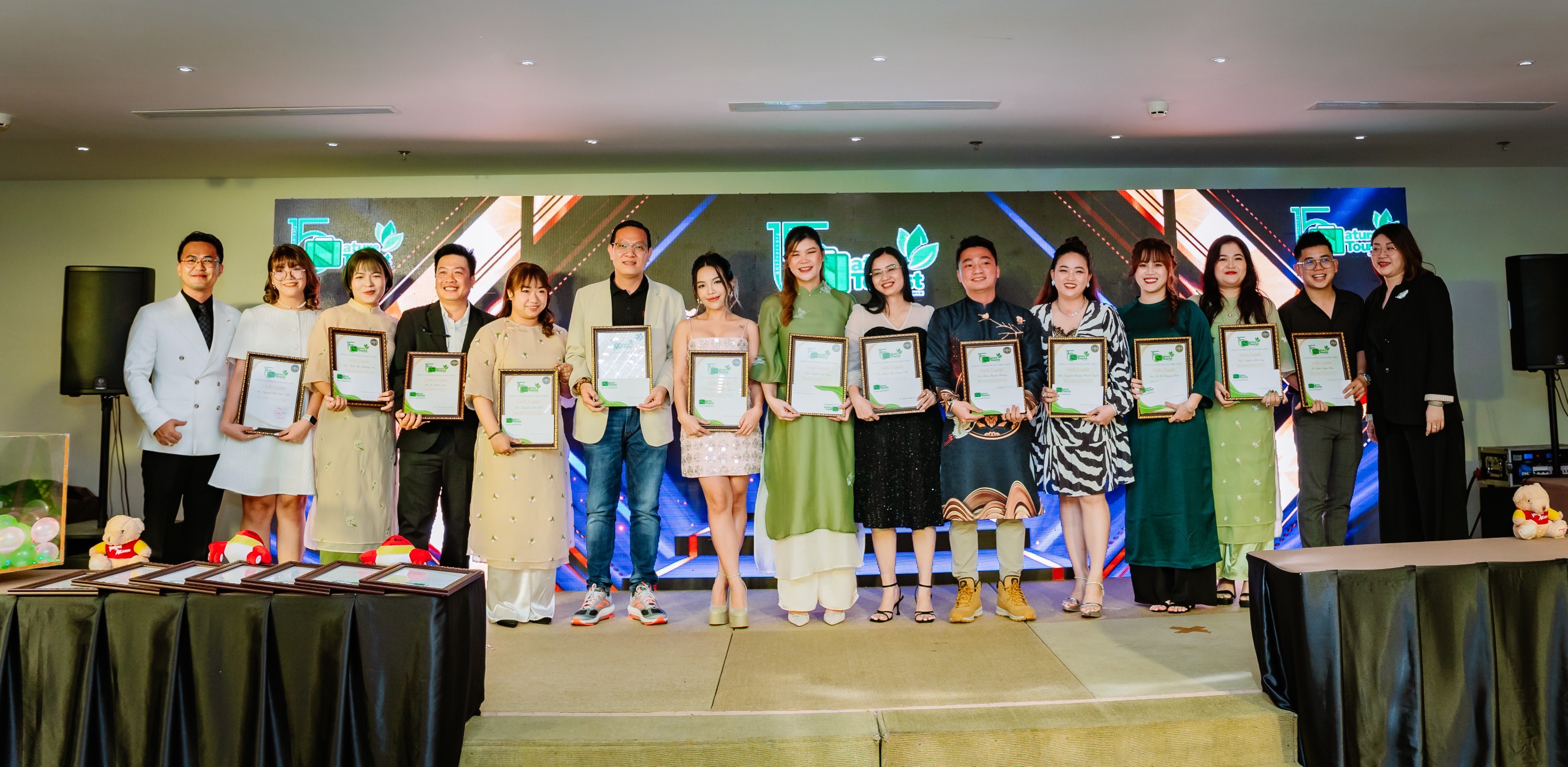 YEAR END PARTY 2023 (P.3)