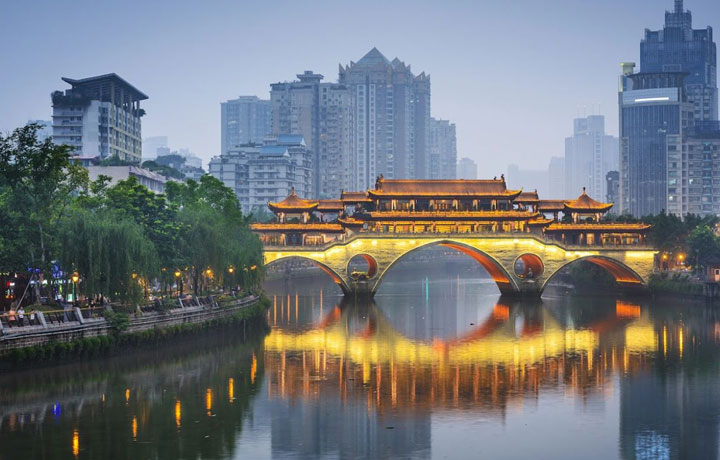 LỊCH TRÌNH 4–6 NGÀY KHÁM PHÁ THÀNH ĐÔ VÀ GẤU TRÚC DÀNH CHO NGƯỜI ĐI LẦN ĐẦU