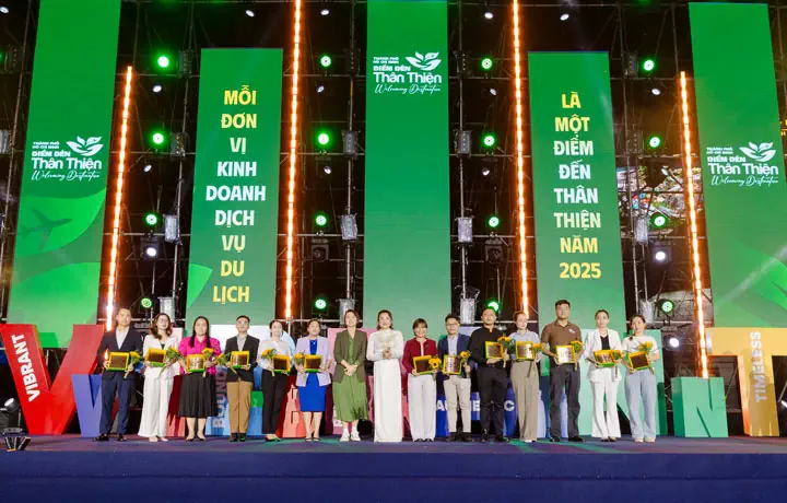 NATURE TOURIST ĐƯỢC VINH DANH “ĐIỂM ĐẾN THÂN THIỆN 2025” – DẤU MỐC QUAN TRỌNG KHẲNG ĐỊNH CHẤT LƯỢNG DỊCH VỤ DU LỊCH TẠI TP.HCM
