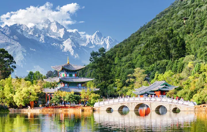LỆ GIANG – THÀNH PHỐ CỔ TRONG MÂY, NƠI THỜI GIAN NGỪNG LẠI