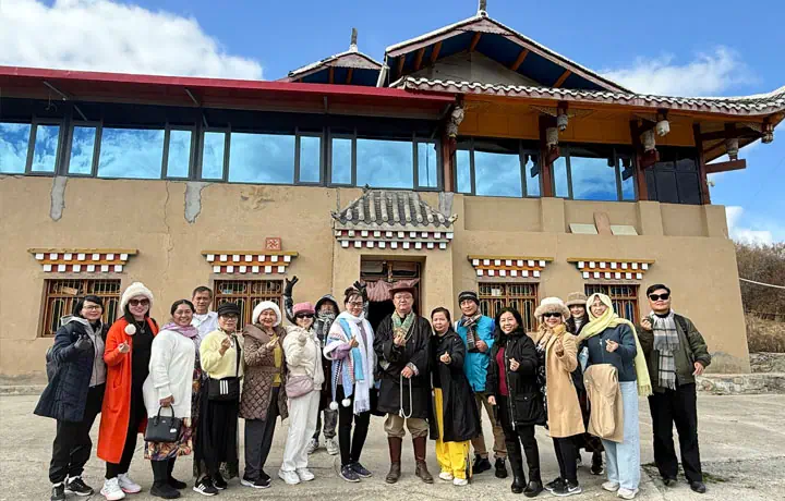 Tour Thành Đô - Cửu Trại - Nga Mi - Lạc Sơn - Trùng Khánh 08-14.11.2025